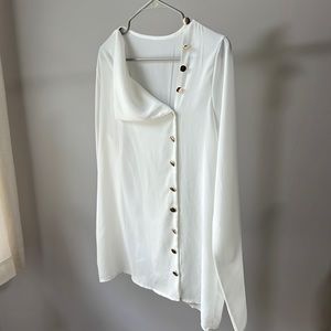 Offwhite button-up M/L